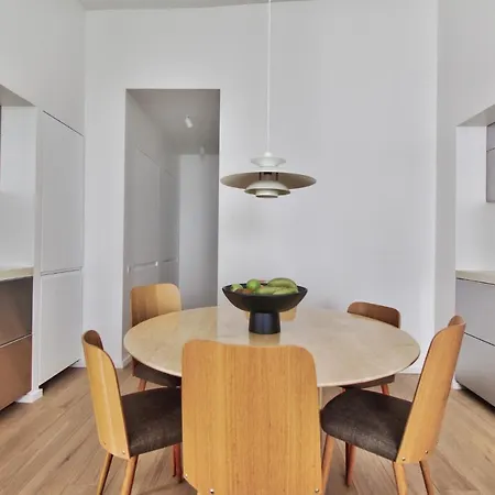 Modern 3bdr/3bth - Louvre Museum/tuileries Apartment *